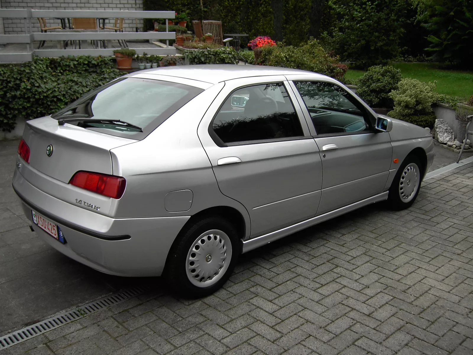 Alfa Romeo 146
