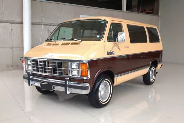 Dodge B150