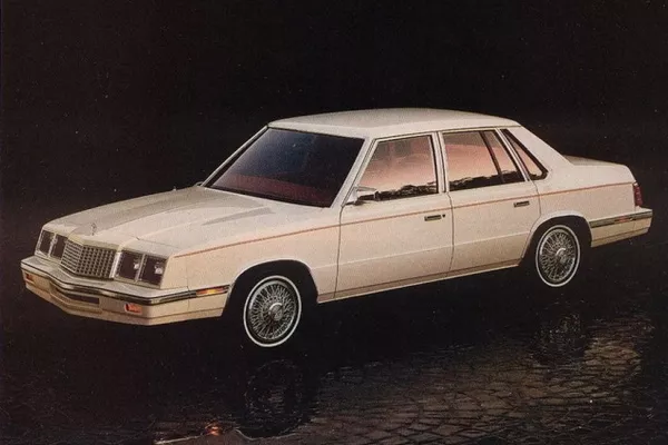 Plymouth Caravelle