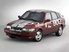 Saab 900