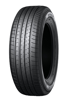 Yokohama BluEarth-XT AE61 235/55R17 103W